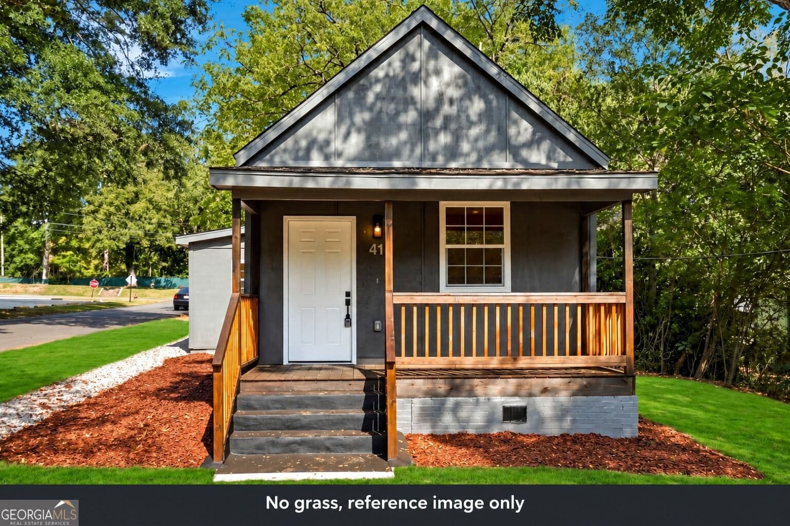 2 bedroom, 2 bathroom, 895 sq ft single family residence for sale at 41 Sargent A Street, Newnan, GA 30263