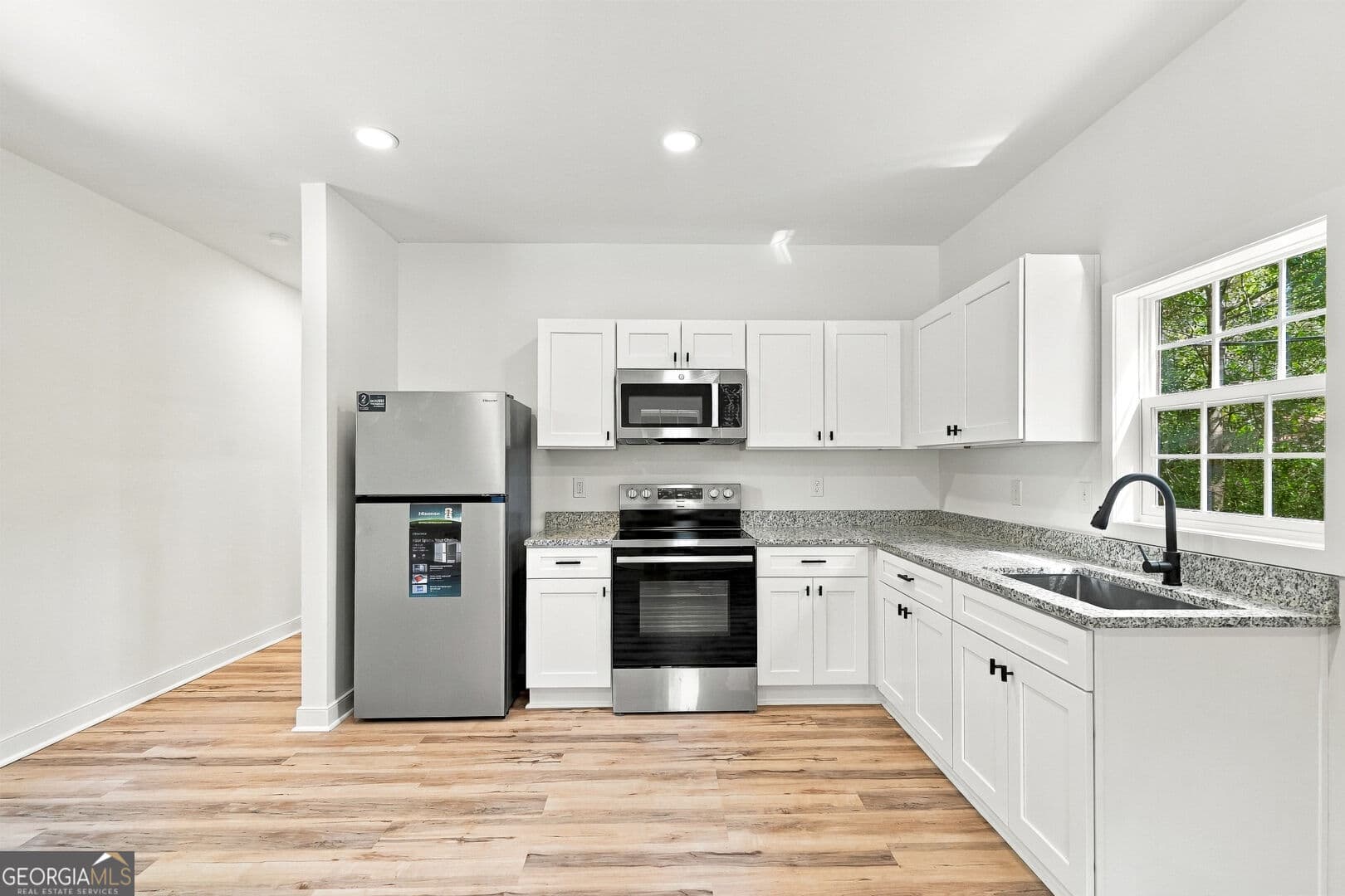 2 bedroom, 2 bathroom, 895 sq ft single family residence for sale at 41 Sargent A Street, Newnan, GA 30263 — photo 9