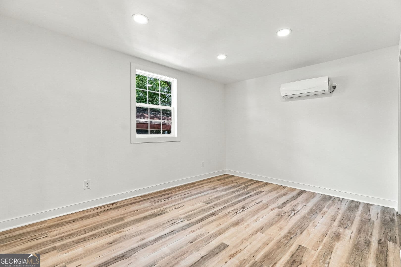2 bedroom, 2 bathroom, 895 sq ft single family residence for sale at 41 Sargent A Street, Newnan, GA 30263 — photo 10