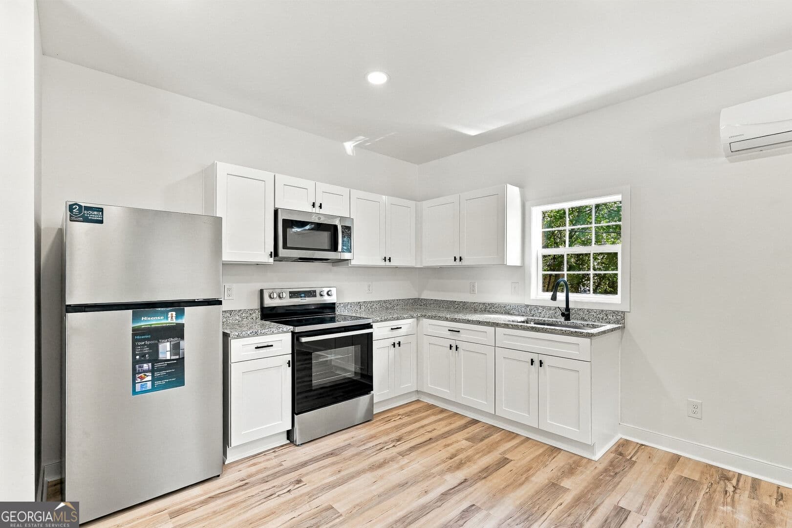 2 bedroom, 2 bathroom, 895 sq ft single family residence for sale at 41 Sargent A Street, Newnan, GA 30263 — photo 8