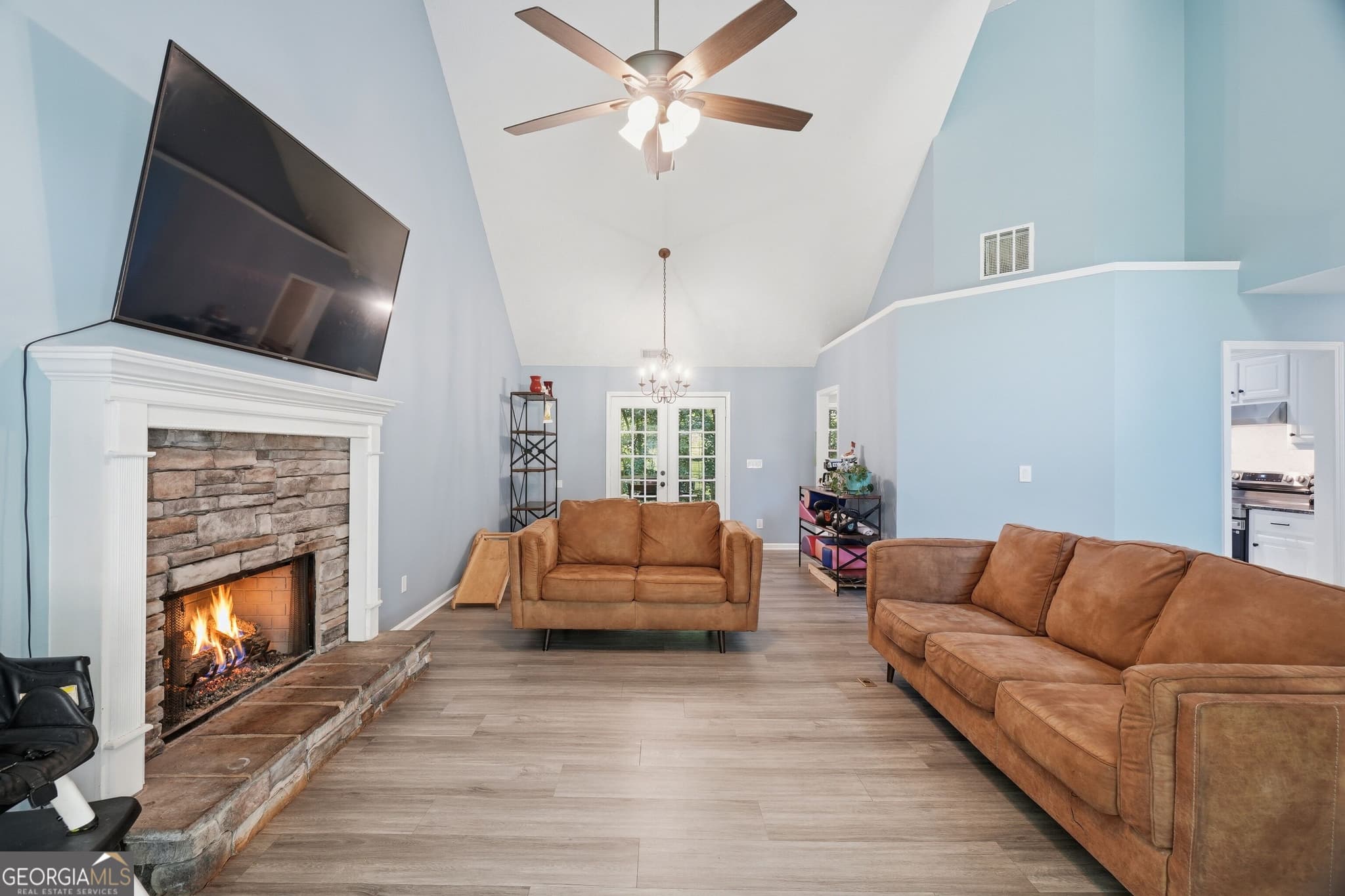 5 bedroom, 3 bathroom, 3,083 sq ft single family residence for sale at 6338 Clearbrook Drive, Flowery Branch, GA 30542 — photo 9