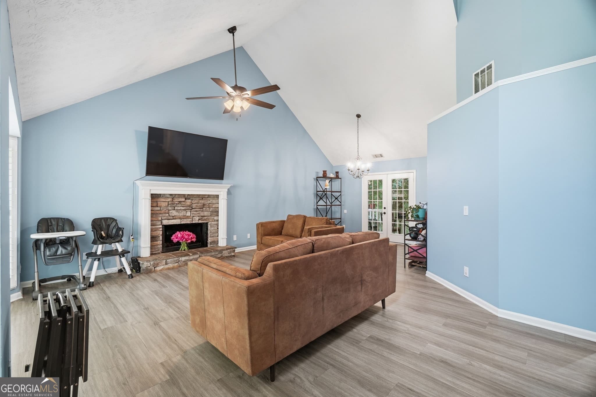5 bedroom, 3 bathroom, 3,083 sq ft single family residence for sale at 6338 Clearbrook Drive, Flowery Branch, GA 30542 — photo 8