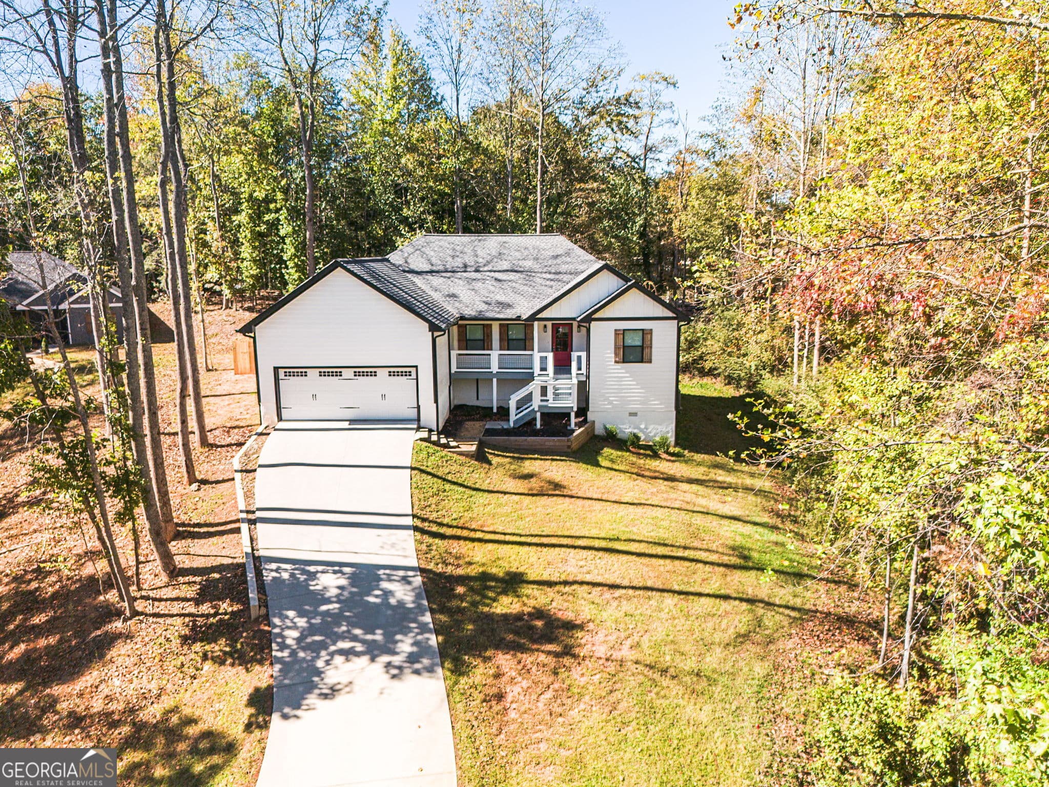 3 bedroom, 2 bathroom, 1,600 sq ft single family residence for sale at 204 Yonah Springs Drive, Cleveland, GA 30528 — photo 2