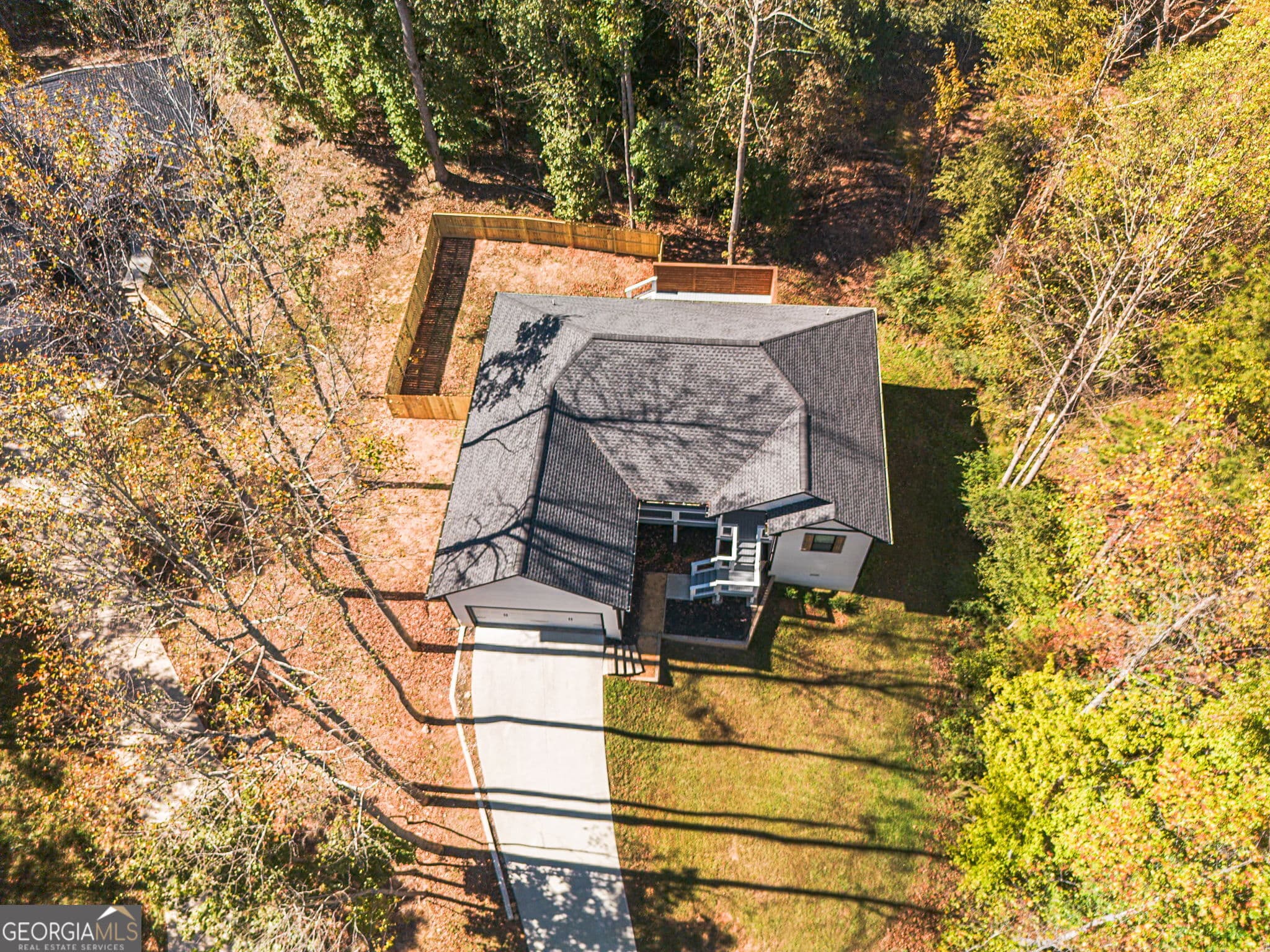 3 bedroom, 2 bathroom, 1,600 sq ft single family residence for sale at 204 Yonah Springs Drive, Cleveland, GA 30528 — photo 5