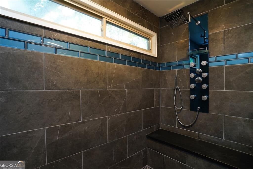 2 bedroom, 2.5 bathroom, 1,735 sq ft townhouse for sale at 2890 Woodruff Drive, Smyrna, GA 30080 — photo 6