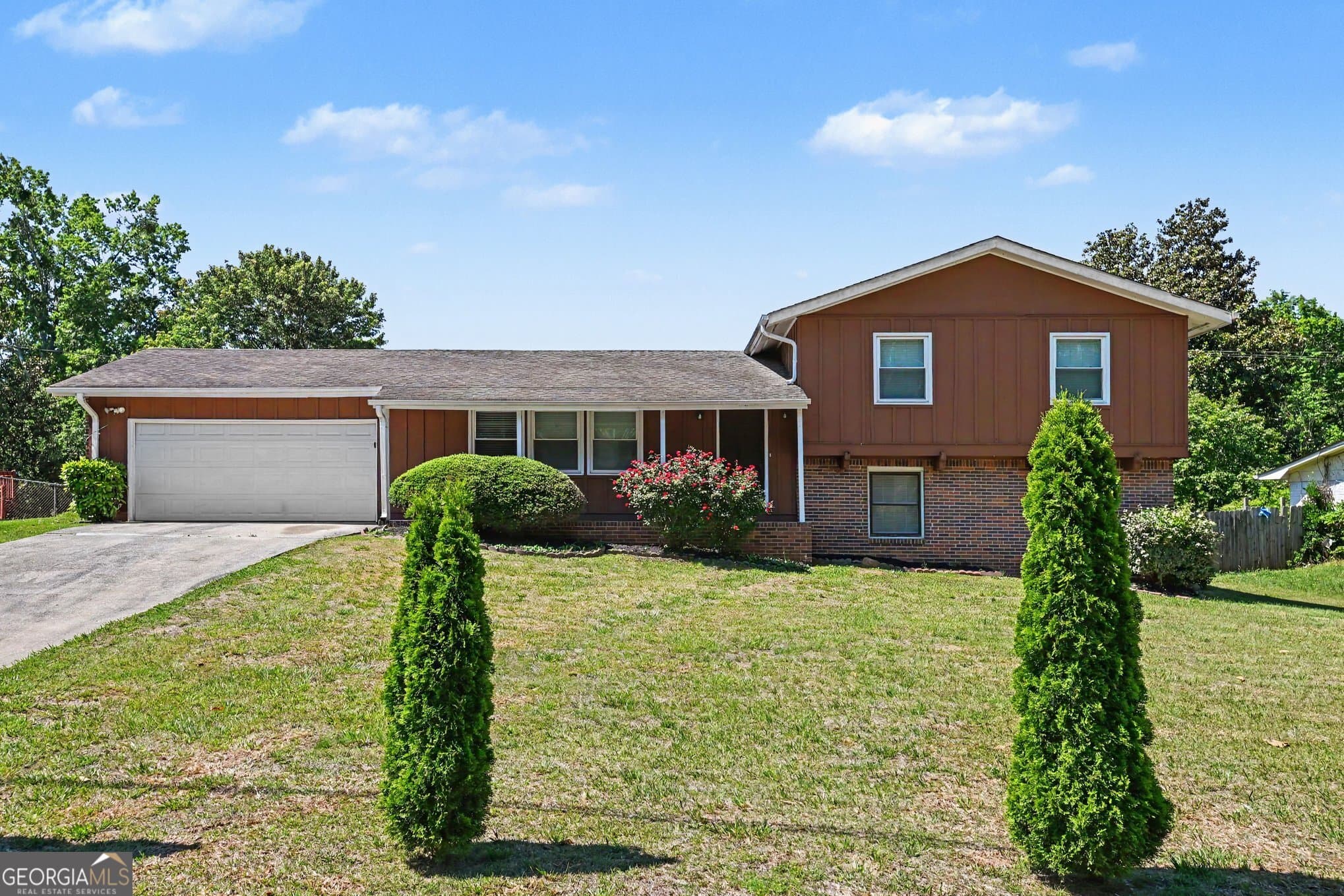 3 bedroom, 2.5 bathroom, 1,843 sq ft single family residence sold at 2130 Sandgate Circle, Atlanta, GA 30349