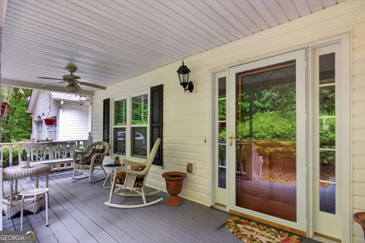 5 bedroom, 3 bathroom, 3,784 sq ft single family residence for sale at 654 Oaklands Drive, Talking Rock, GA 30175 — photo 5