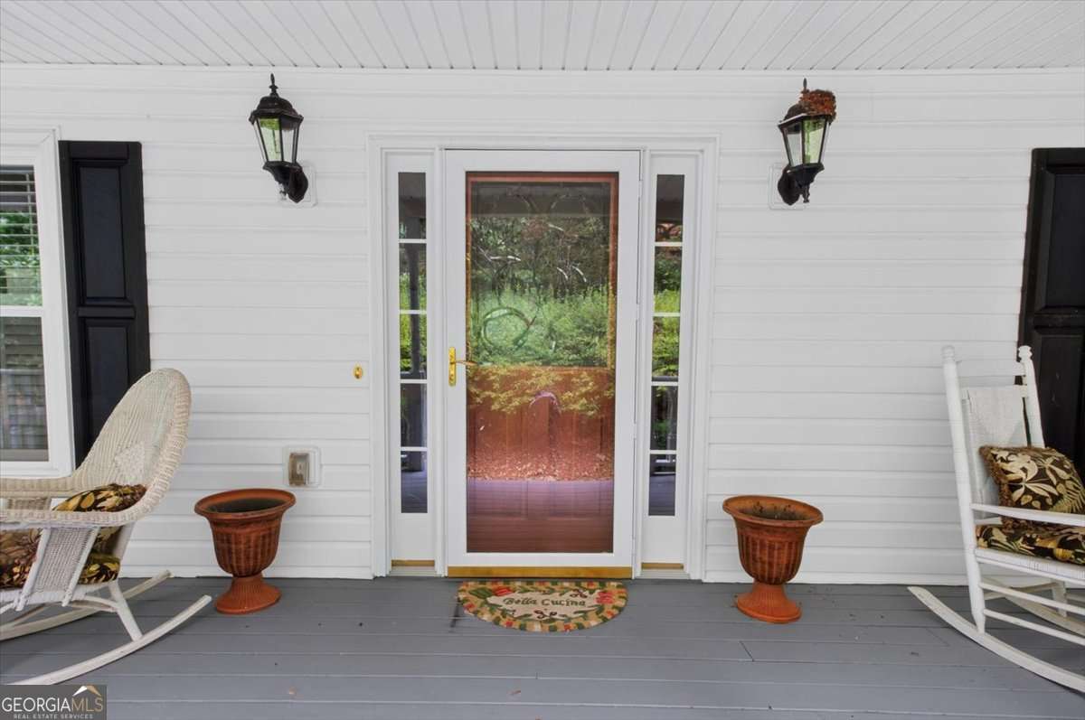5 bedroom, 3 bathroom, 3,784 sq ft single family residence for sale at 654 Oaklands Drive, Talking Rock, GA 30175 — photo 4