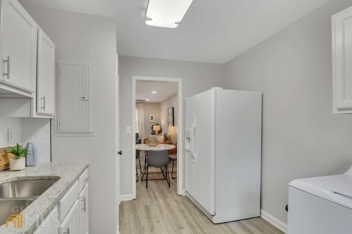 2 bedroom, 1 bathroom, 100 sq ft duplex for rent at 5551 Davis Drive, Austell, GA 30106 for $3,100 a month — photo 6
