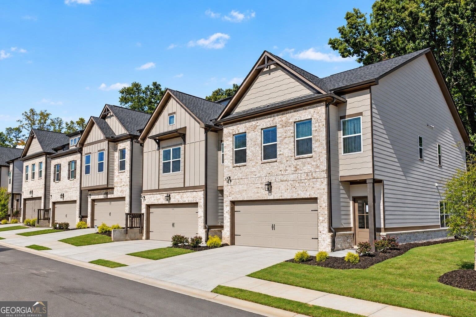4 bedroom, 2.5 bathroom, 1,909 sq ft townhouse for sale at 4221 Fern River Trail 1, Norcross, GA 30093
