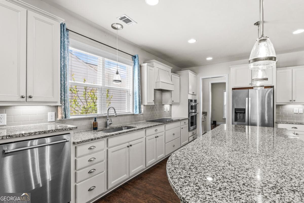 2 bedroom, 2 bathroom, 2,178 sq ft single family residence for sale at 1081 Branch Creek Way, Greensboro, GA 30642 — photo 5