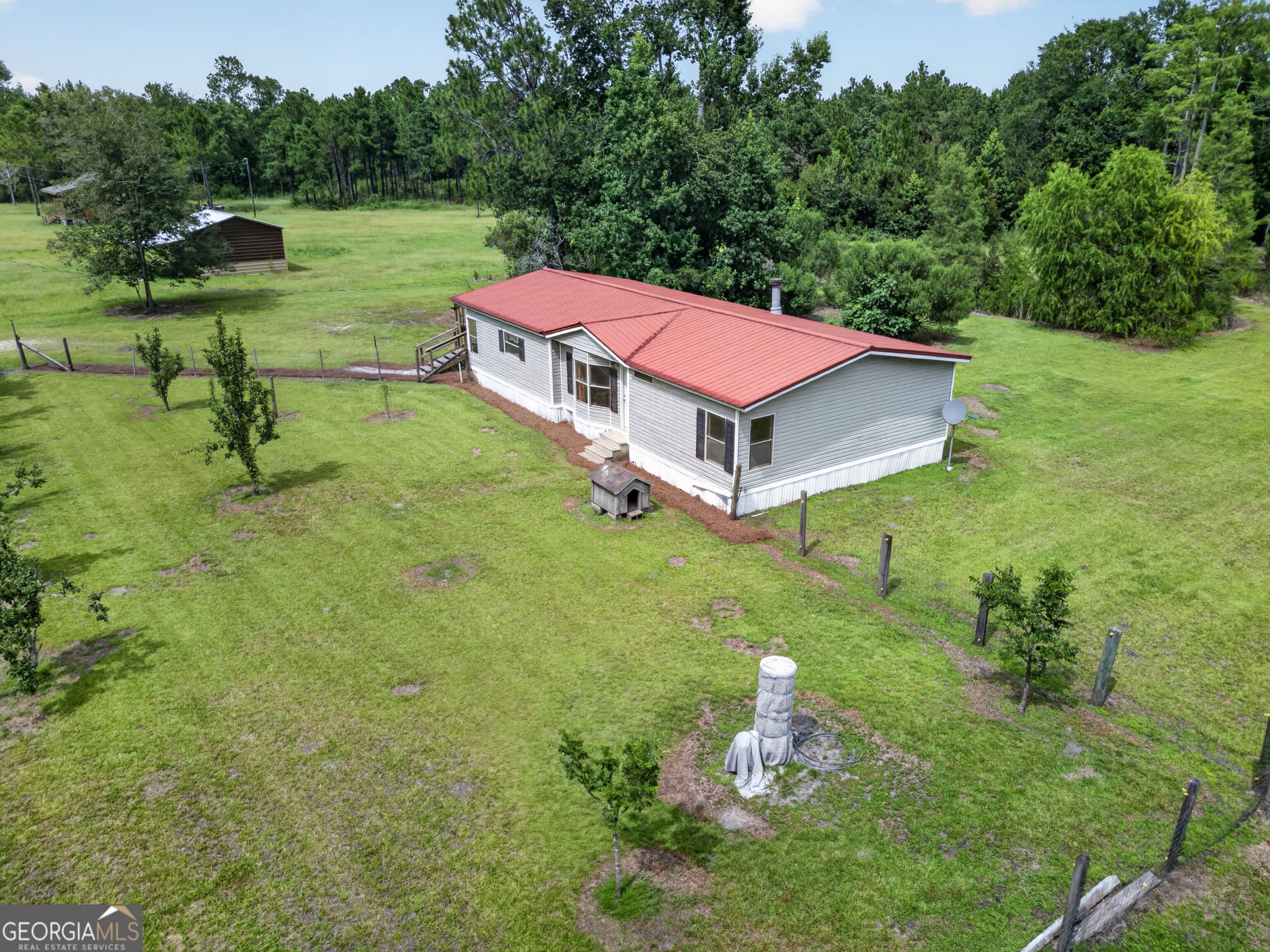 3 bedroom, 2 bathroom, 1,680 sq ft manufactured home,single family residence for sale at 4690 Ammons Road, Waycross, GA 31503 — photo 9
