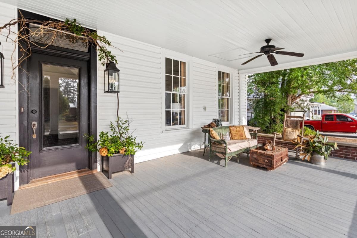 5 bedroom, 2.5 bathroom, 3,000 sq ft single family residence for sale at 427 Harvey Street, Millen, GA 30442 — photo 4