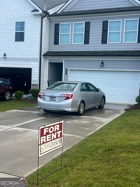 3 bedroom, 2.5 bathroom townhouse for rent at 6346 Rosetta Drive 13, South Fulton, GA 30331 for $3,000 a month