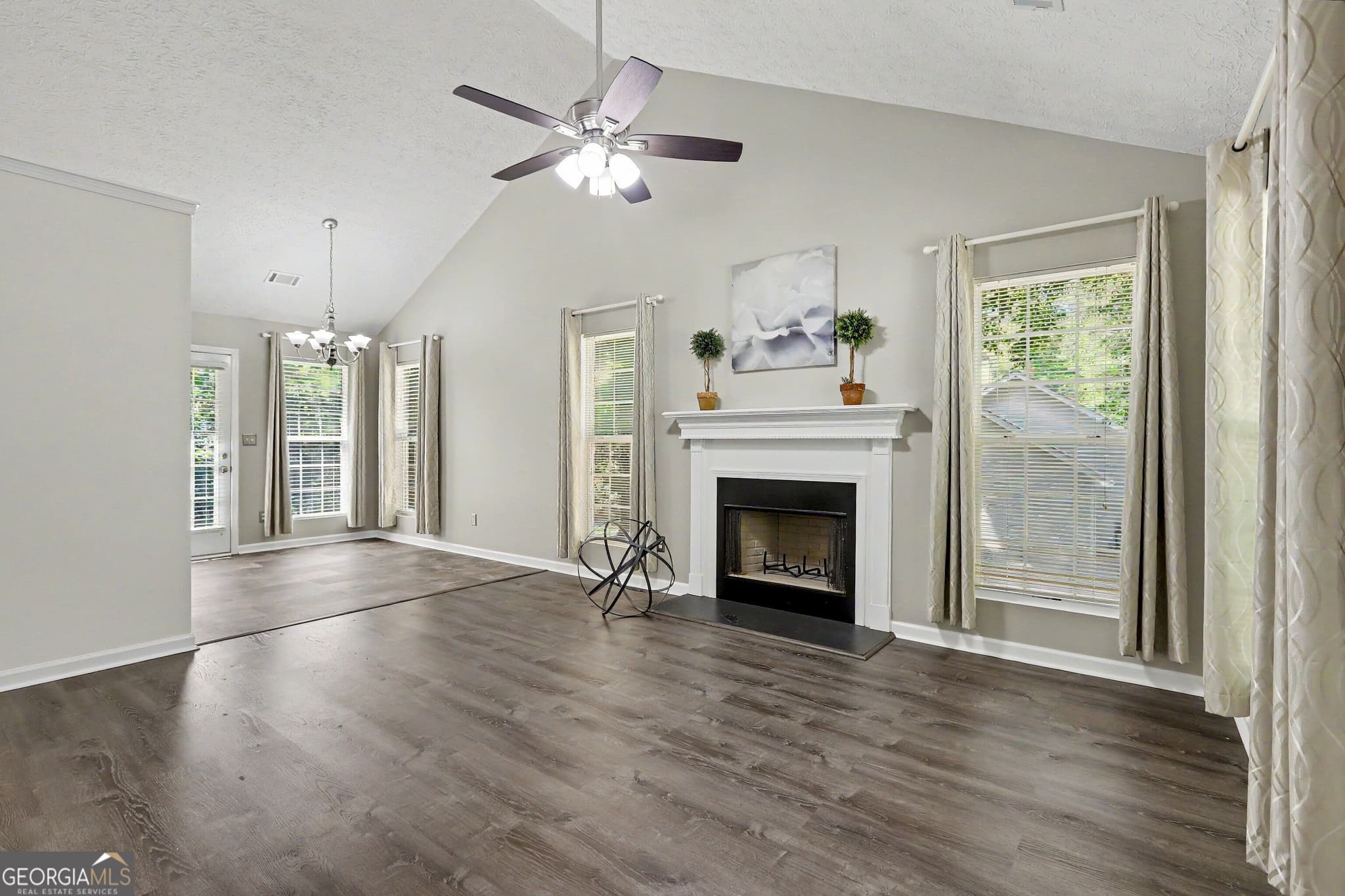 3 bedroom, 2 bathroom, 1,174 sq ft single family residence for sale at 33 Tanager Court, Monticello, GA 31064 — photo 2