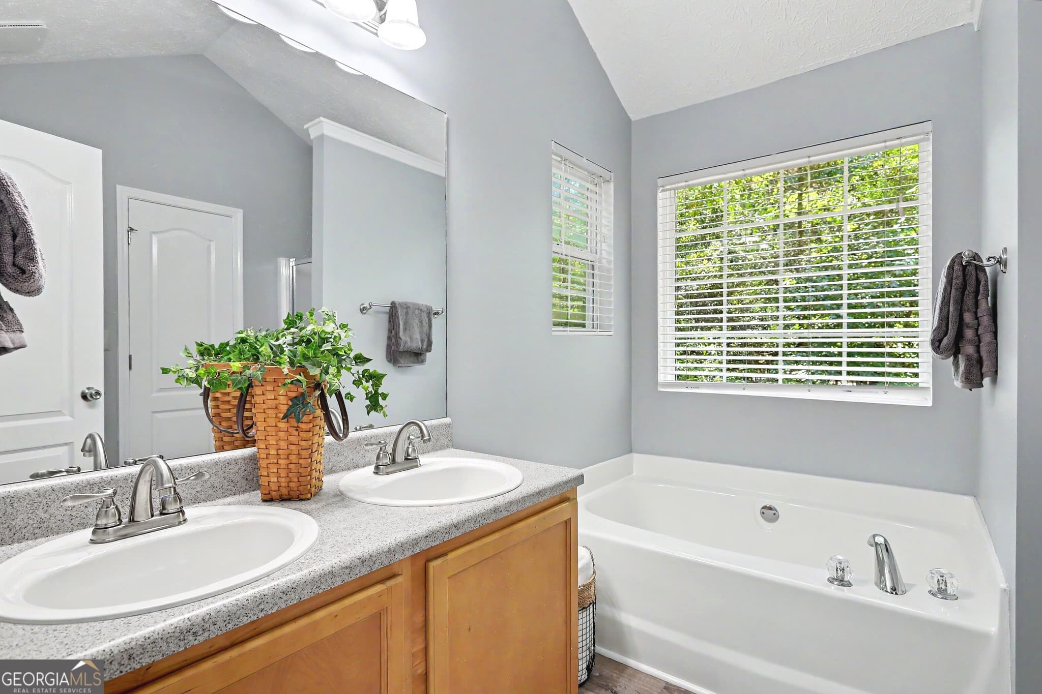 3 bedroom, 2 bathroom, 1,174 sq ft single family residence for sale at 33 Tanager Court, Monticello, GA 31064 — photo 6