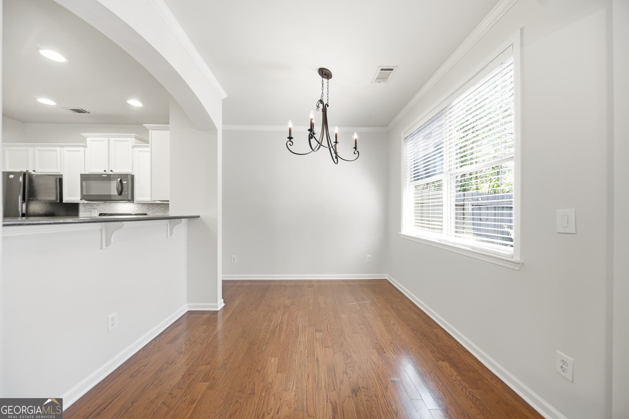 3 bedroom, 2 bathroom, 1,812 sq ft single family residence for sale at 338 Alcovy Way, Woodstock, GA 30188 — photo 6