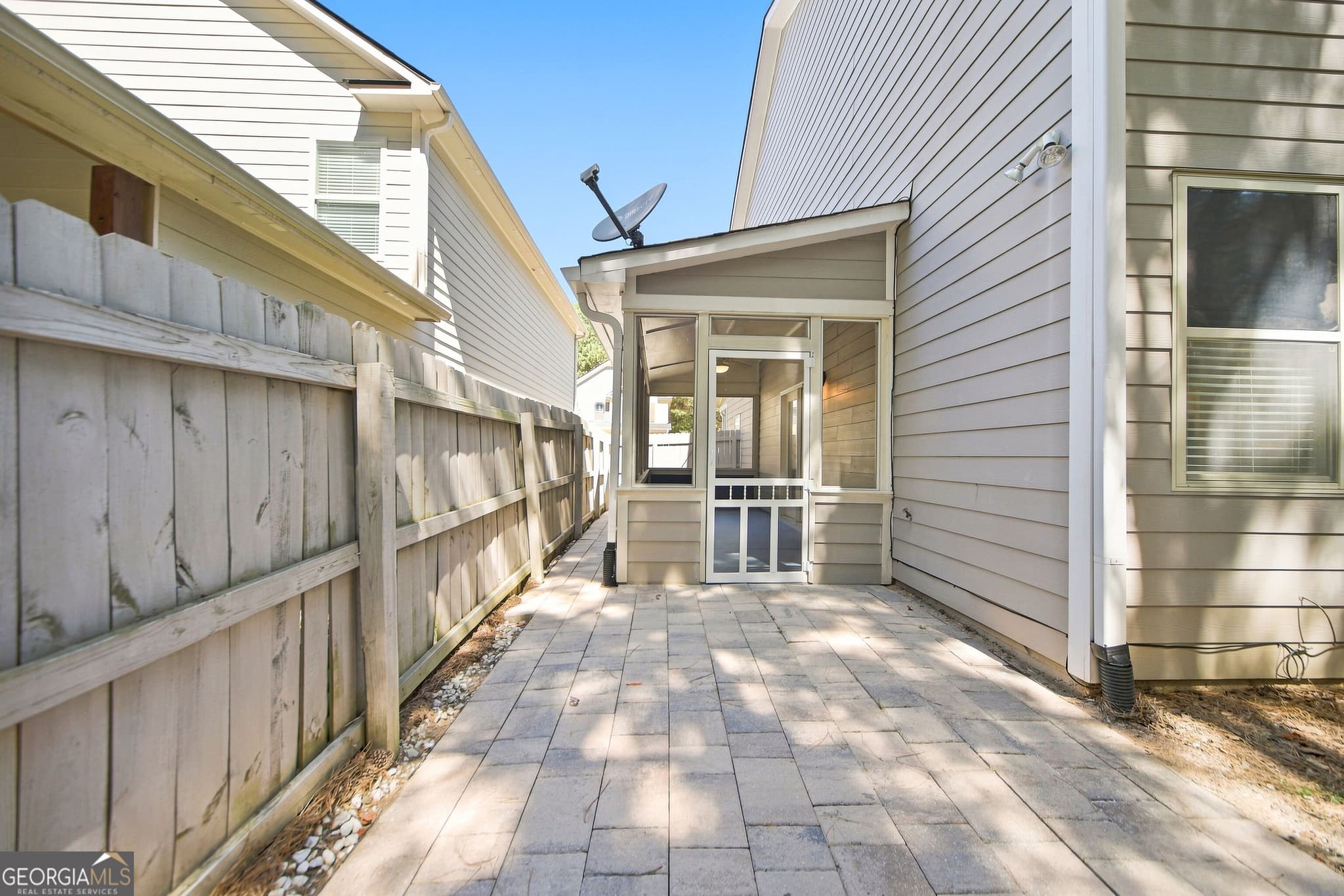3 bedroom, 2 bathroom, 1,812 sq ft single family residence for sale at 338 Alcovy Way, Woodstock, GA 30188 — photo 5