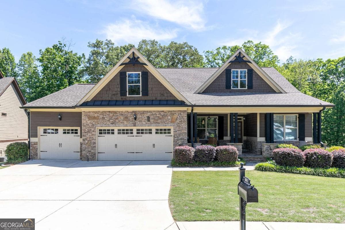 6 bedroom, 4 bathroom, 4,012 sq ft single family residence sold at 601 Hanover Drive, Villa Rica, GA 30180
