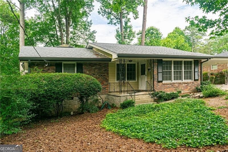 3 bedroom, 3 bathroom, 1,903 sq ft single family residence for sale at 1263 Blueberry Trail, Decatur, GA 30033 — photo 1 of 32