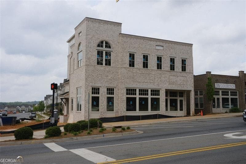 4 bedroom, 4.5 bathroom, 4,417 sq ft mixed use sold at 9244 Main Street 102, Woodstock, GA 30188