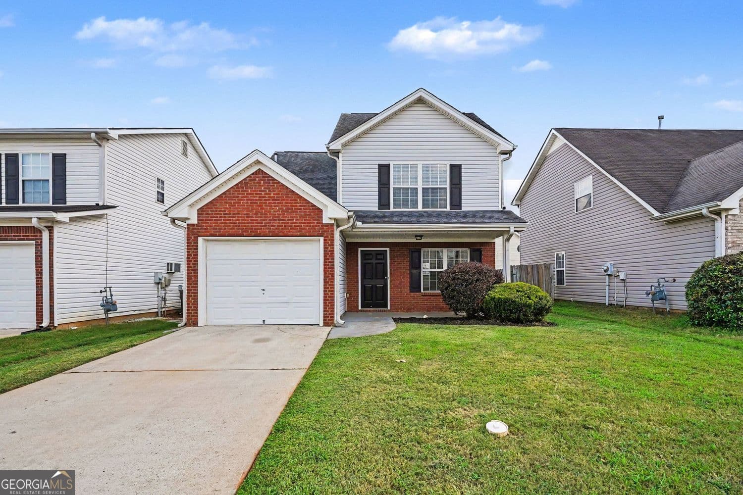 3 bedroom, 2.5 bathroom, 1,302 sq ft single family residence for sale at 3055 Tussahaw Crossing, Mcdonough, GA 30252 — photo 1 of 20