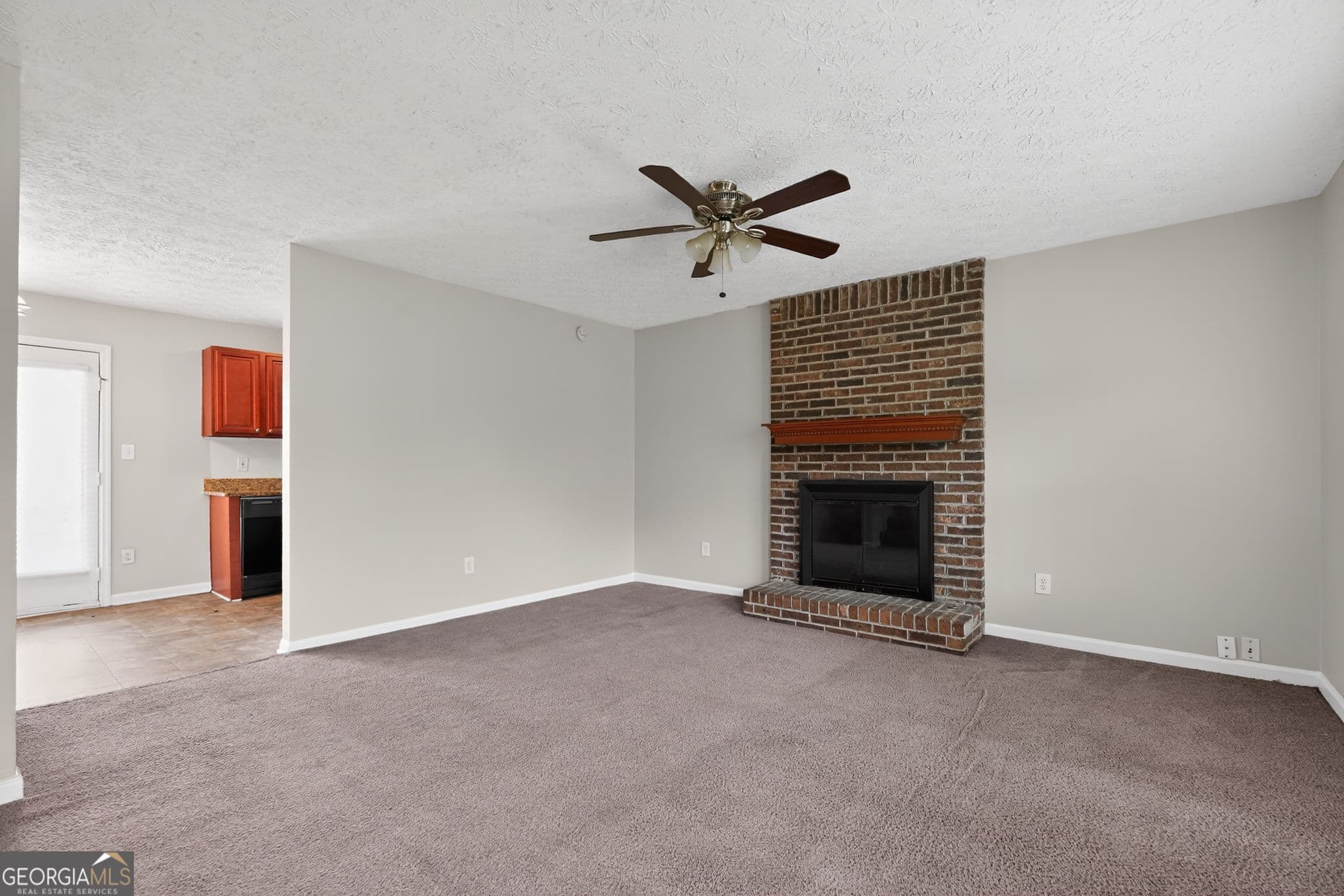 4 bedroom, 2 bathroom, 1,600 sq ft single family residence for sale at 115 Belmont Farms Drive, Ellenwood, GA 30294 — photo 6