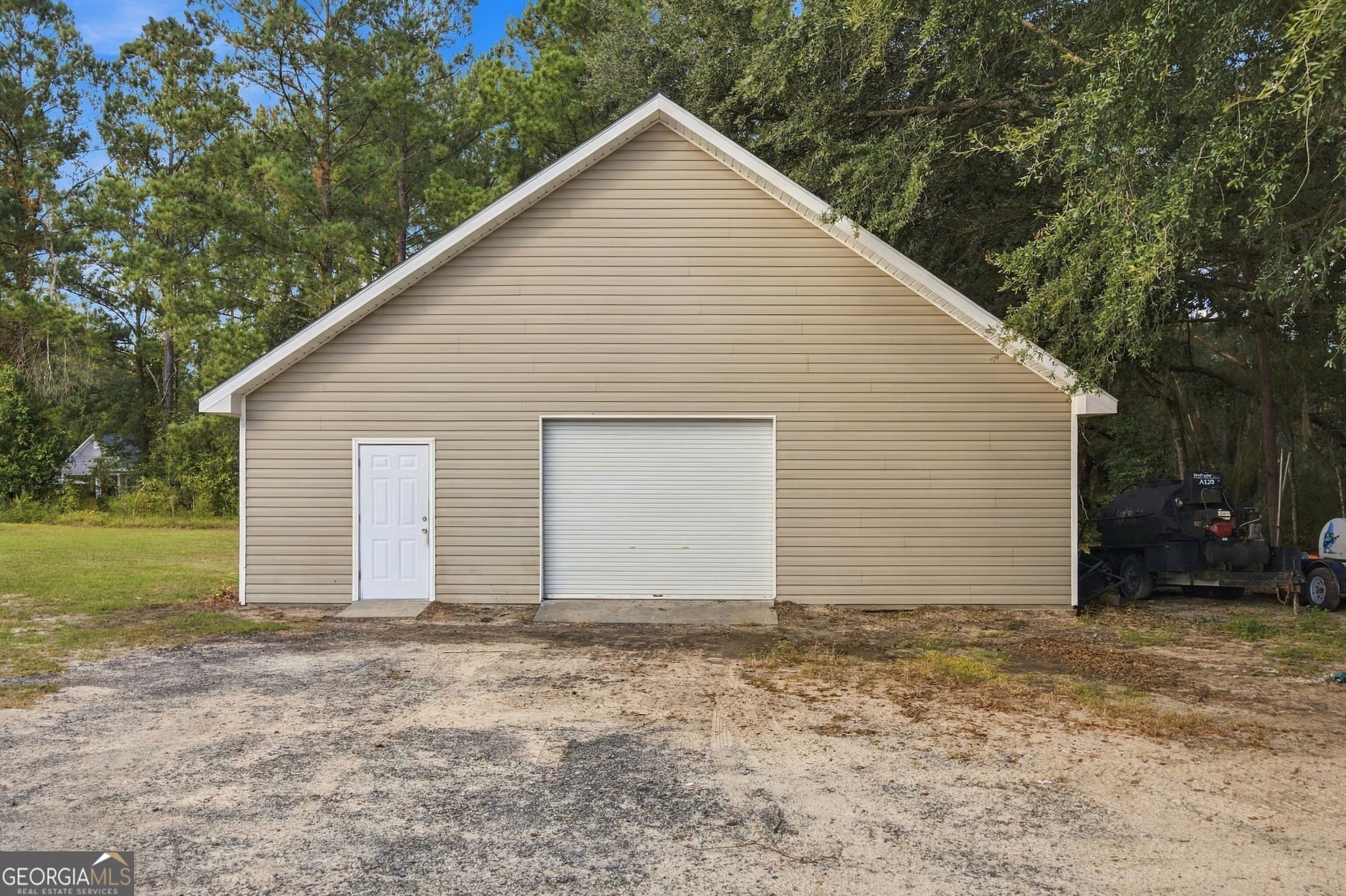 3 bedroom, 2 bathroom, 1,940 sq ft single family residence for sale at 101 ANN Drive, Waycross, GA 31503 — photo 10
