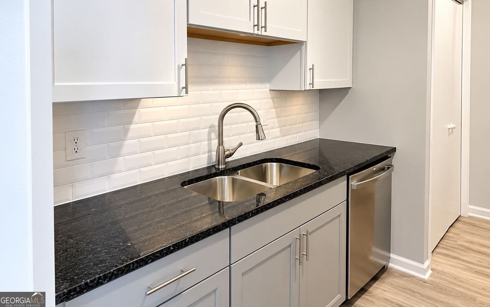 2 bedroom, 2 bathroom, 1,600 sq ft condominium for sale at 2972 Parc Lorraine, Lithonia, GA 30038 — photo 9