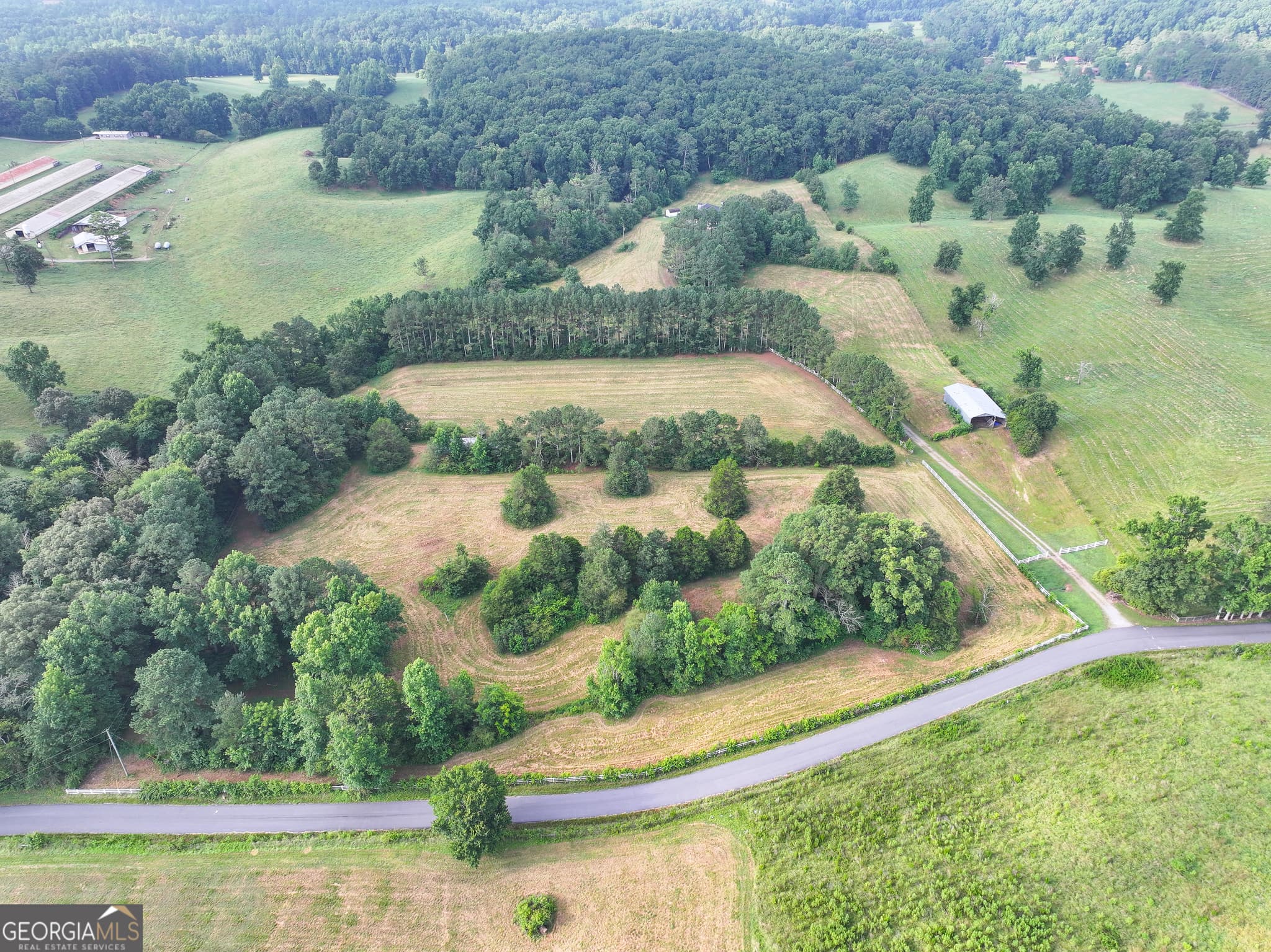 4 bedroom, 3.5 bathroom, 5,846 sq ft single family residence for sale at 135 Evans Road, Rydal, GA 30171 — photo 9