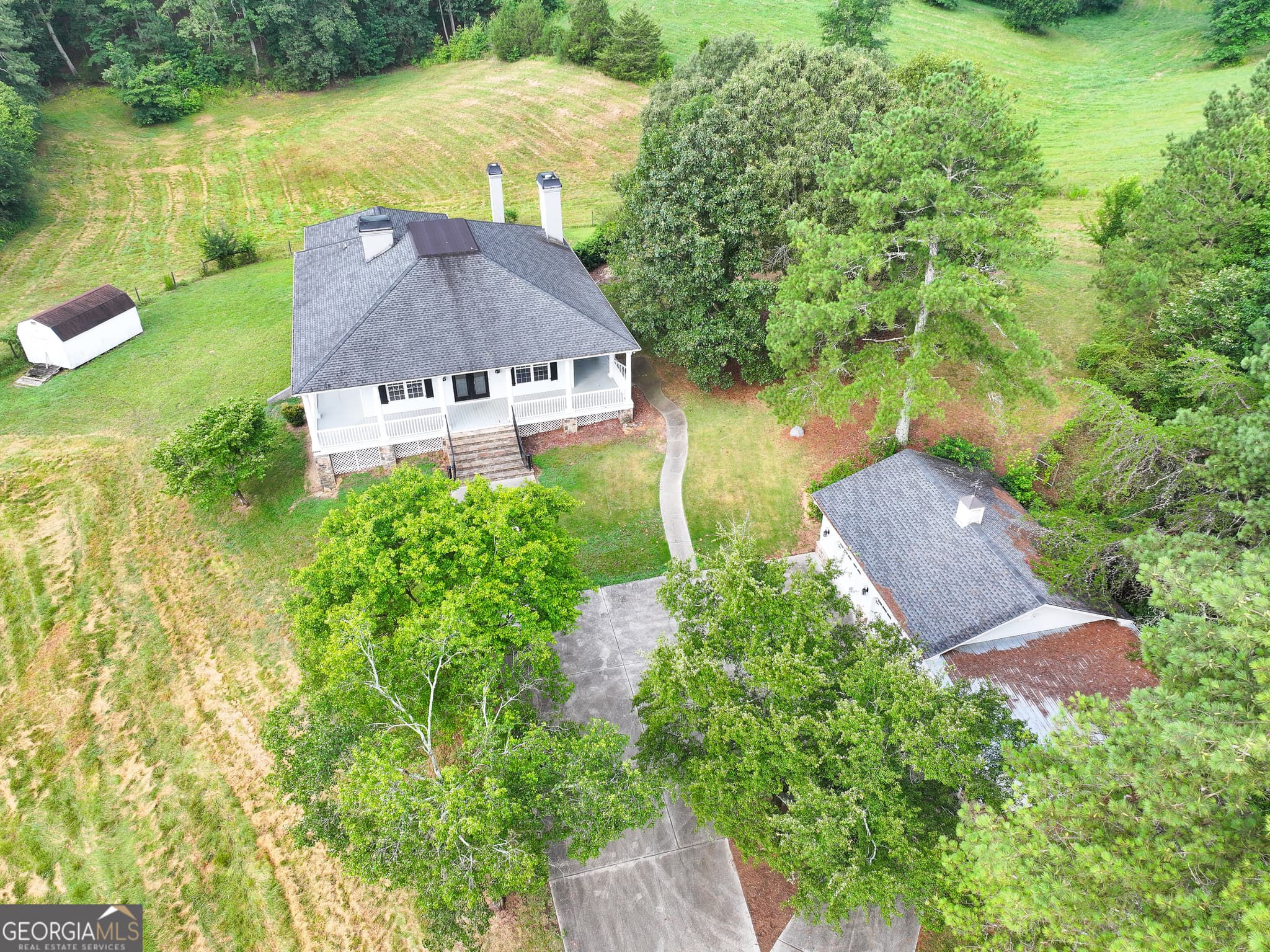4 bedroom, 3.5 bathroom, 5,846 sq ft single family residence for sale at 135 Evans Road, Rydal, GA 30171 — photo 8