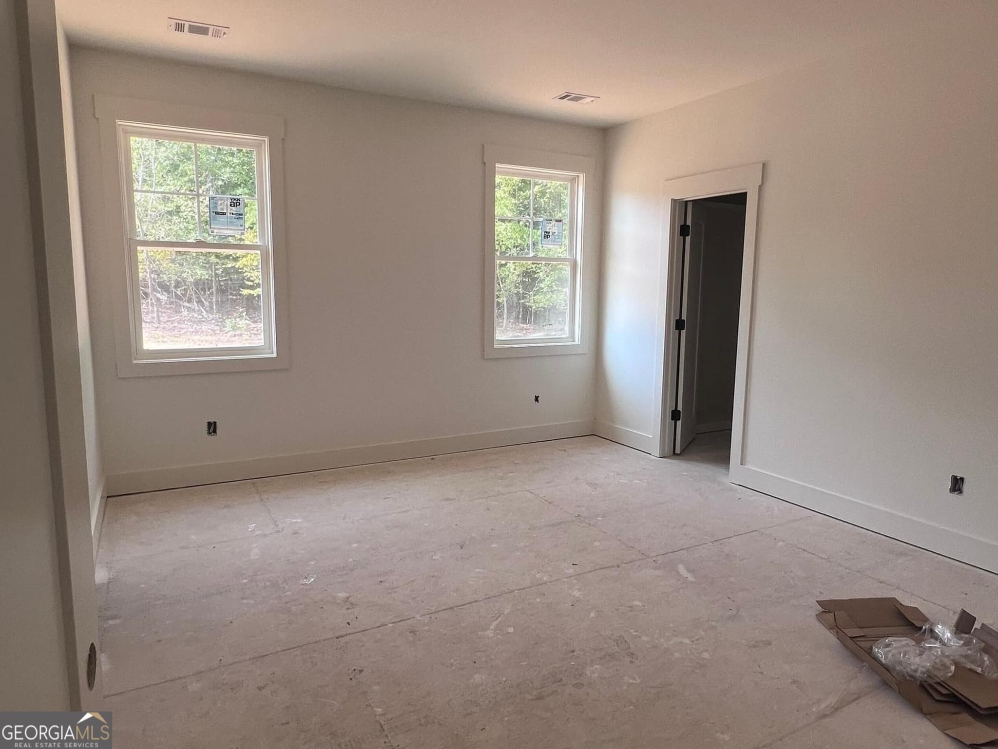 4 bedroom, 3 bathroom, 2,600 sq ft single family residence for sale at 330 W. Lakeview Drive, Milledgeville, GA 31061 — photo 6