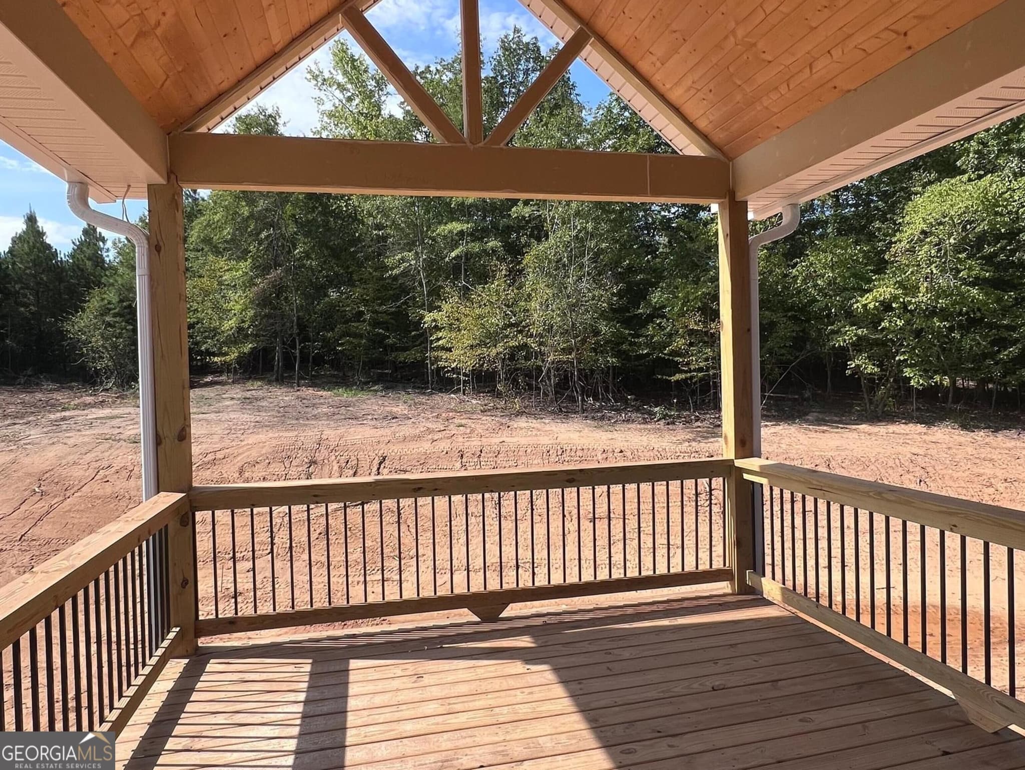 4 bedroom, 3 bathroom, 2,600 sq ft single family residence for sale at 330 W. Lakeview Drive, Milledgeville, GA 31061 — photo 7