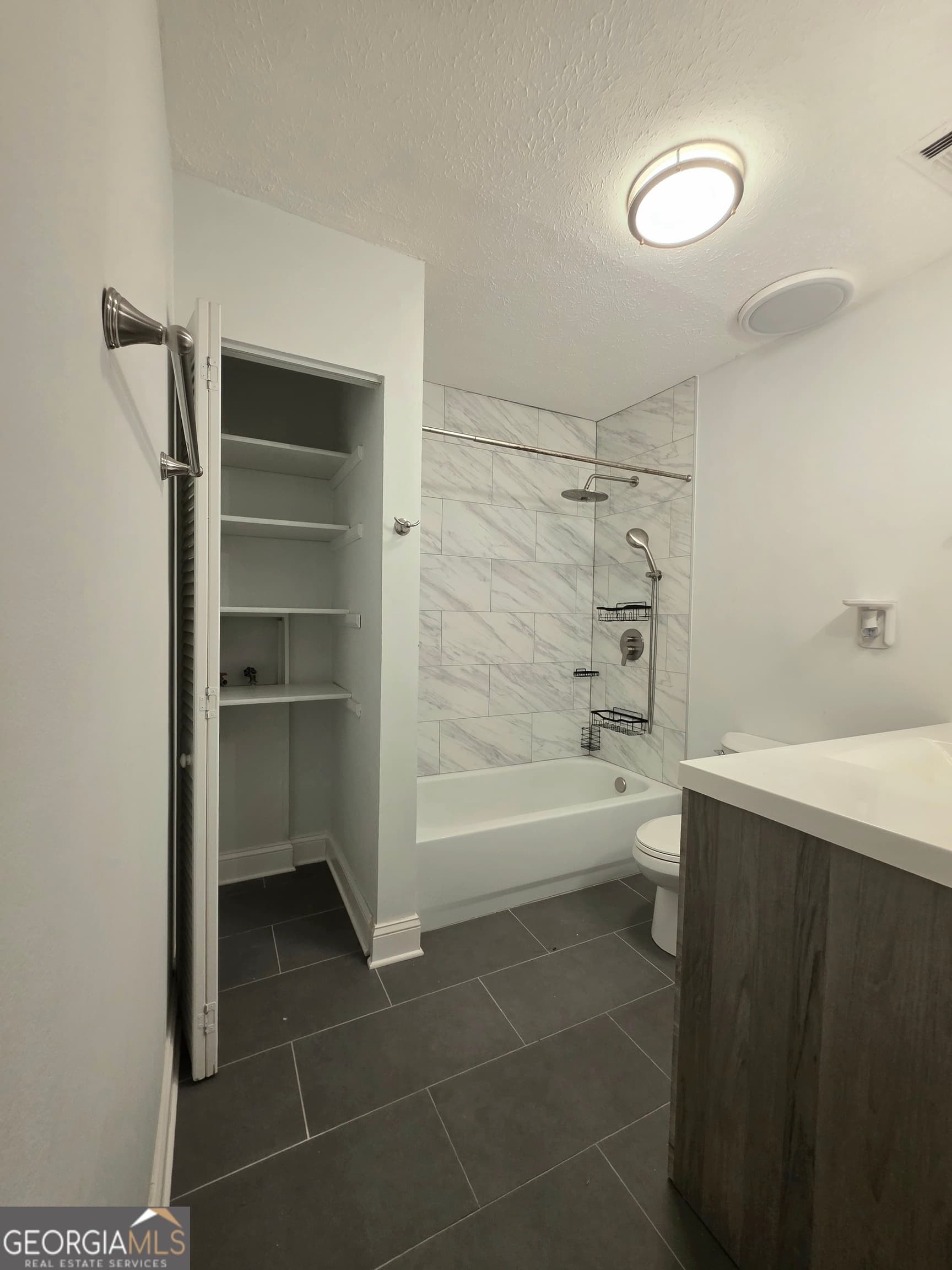 3 bedroom, 1 bathroom, 1,000 sq ft single family residence for rent at 3460 Meadowview Drive, Lithia Springs, GA 30122 for $1,500 a month — photo 8