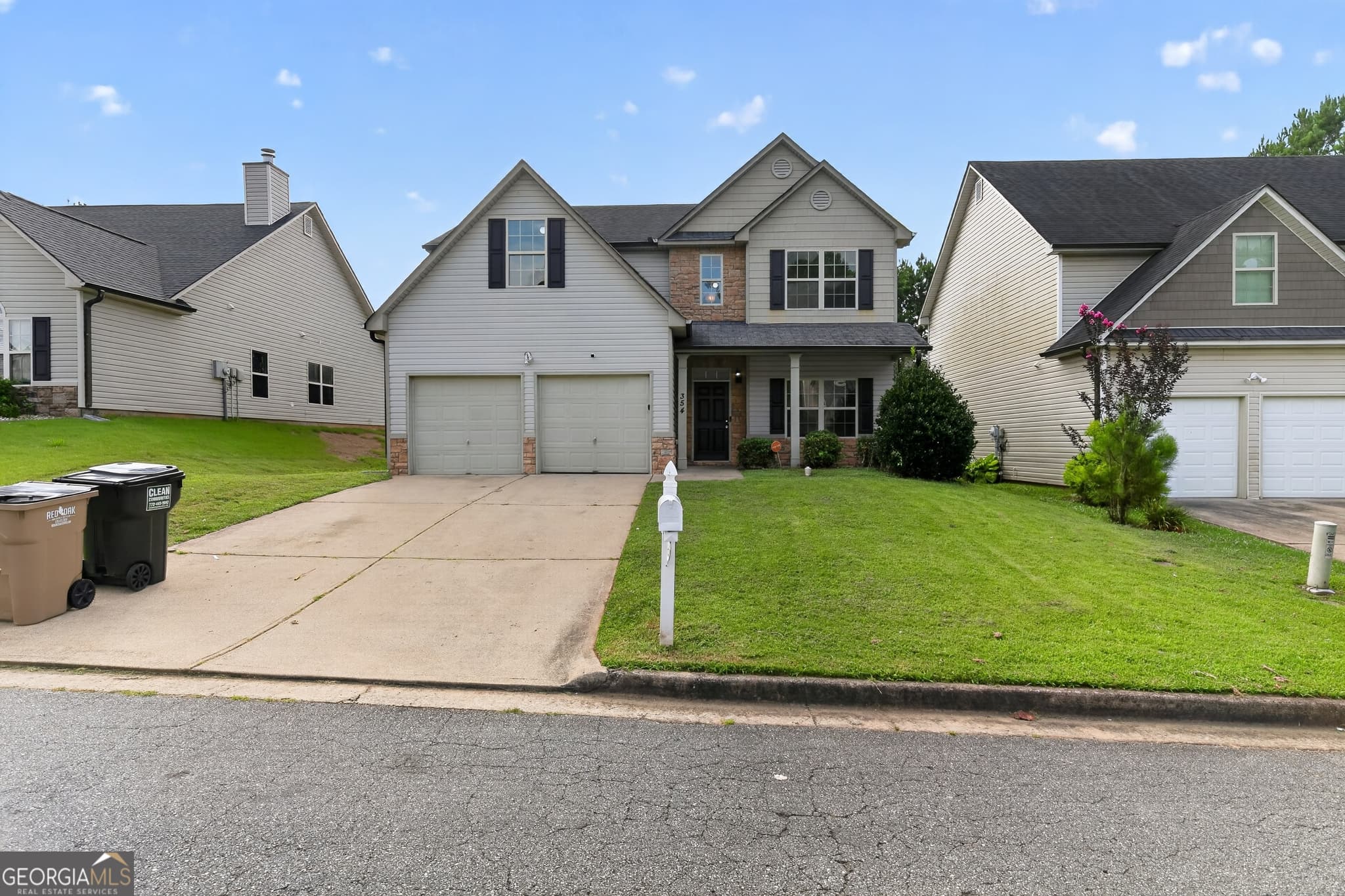 4 bedroom, 3 bathroom, 2,676 sq ft single family residence for sale at 354 Shady Glen, Dallas, GA 30132 — photo 1 of 34
