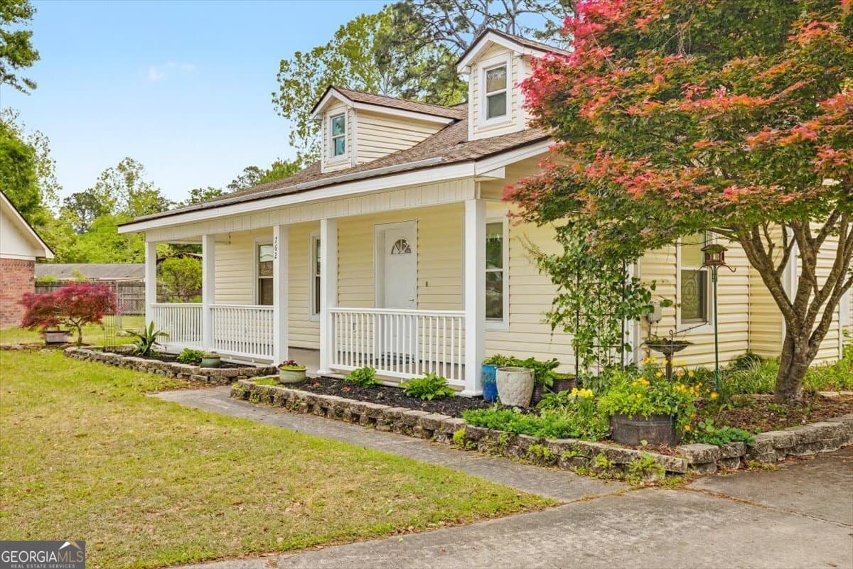 3 bedroom, 2 bathroom, 1,738 sq ft single family residence for sale at 762 Robin Hood Drive, Hinesville, GA 31313 — photo 2