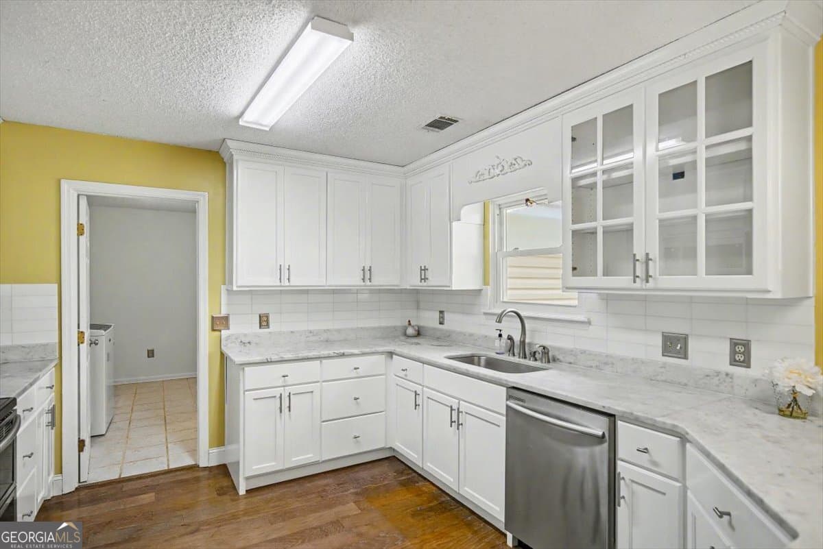 3 bedroom, 2 bathroom, 1,738 sq ft single family residence for sale at 762 Robin Hood Drive, Hinesville, GA 31313 — photo 9
