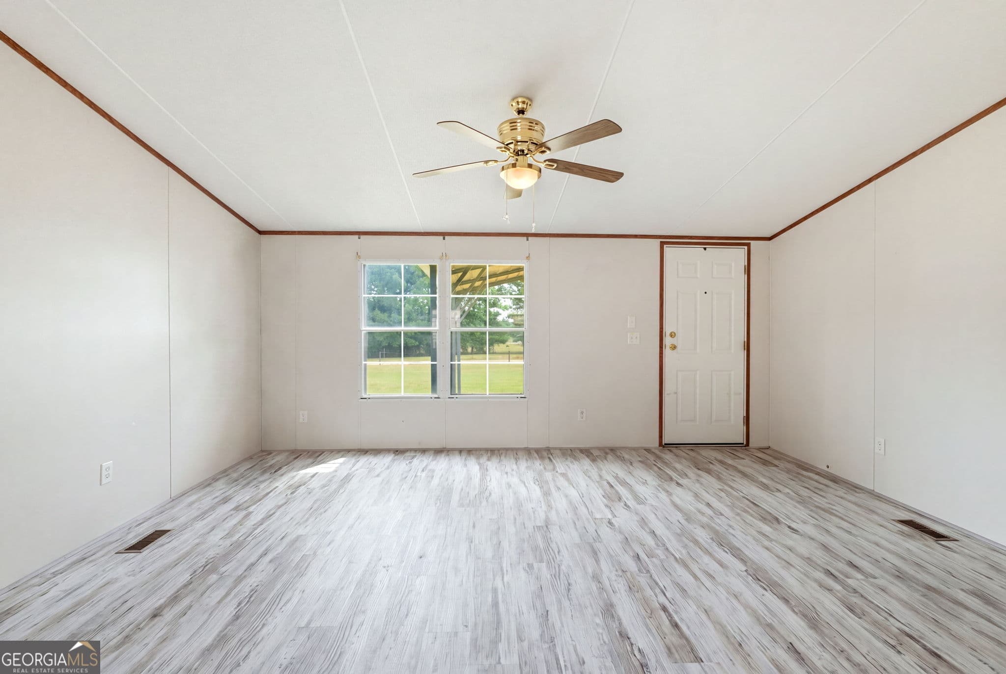 2 bedroom, 2 bathroom, 960 sq ft manufactured home,single family residence for sale at 3350 Waggoners Grove Church Road, Colbert, GA 30628 — photo 5