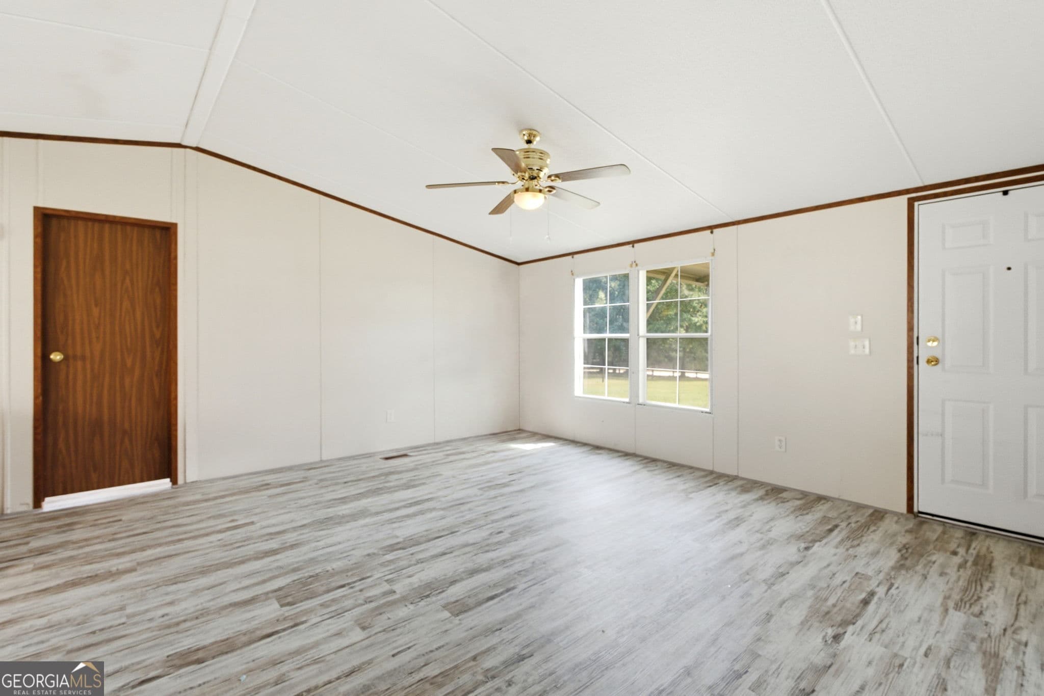 2 bedroom, 2 bathroom, 960 sq ft manufactured home,single family residence for sale at 3350 Waggoners Grove Church Road, Colbert, GA 30628 — photo 9