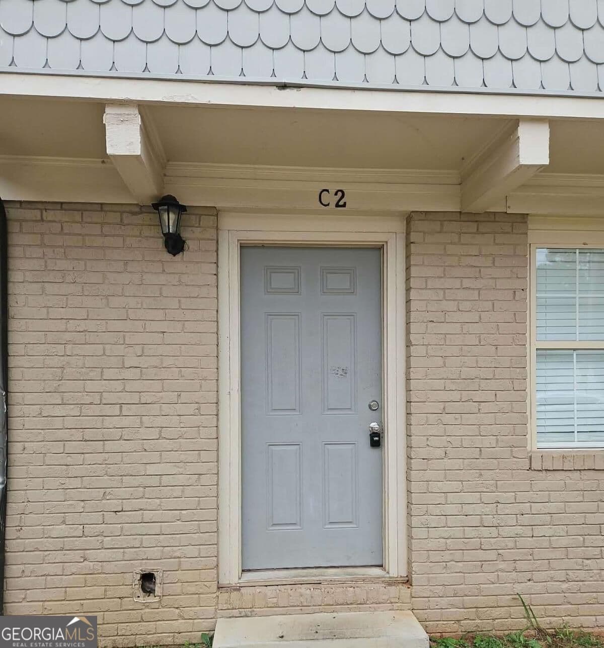 2 bedroom, 1.5 bathroom townhouse for sale at 2604 Campbellton Road 2C, Atlanta, GA 30311 — photo 2