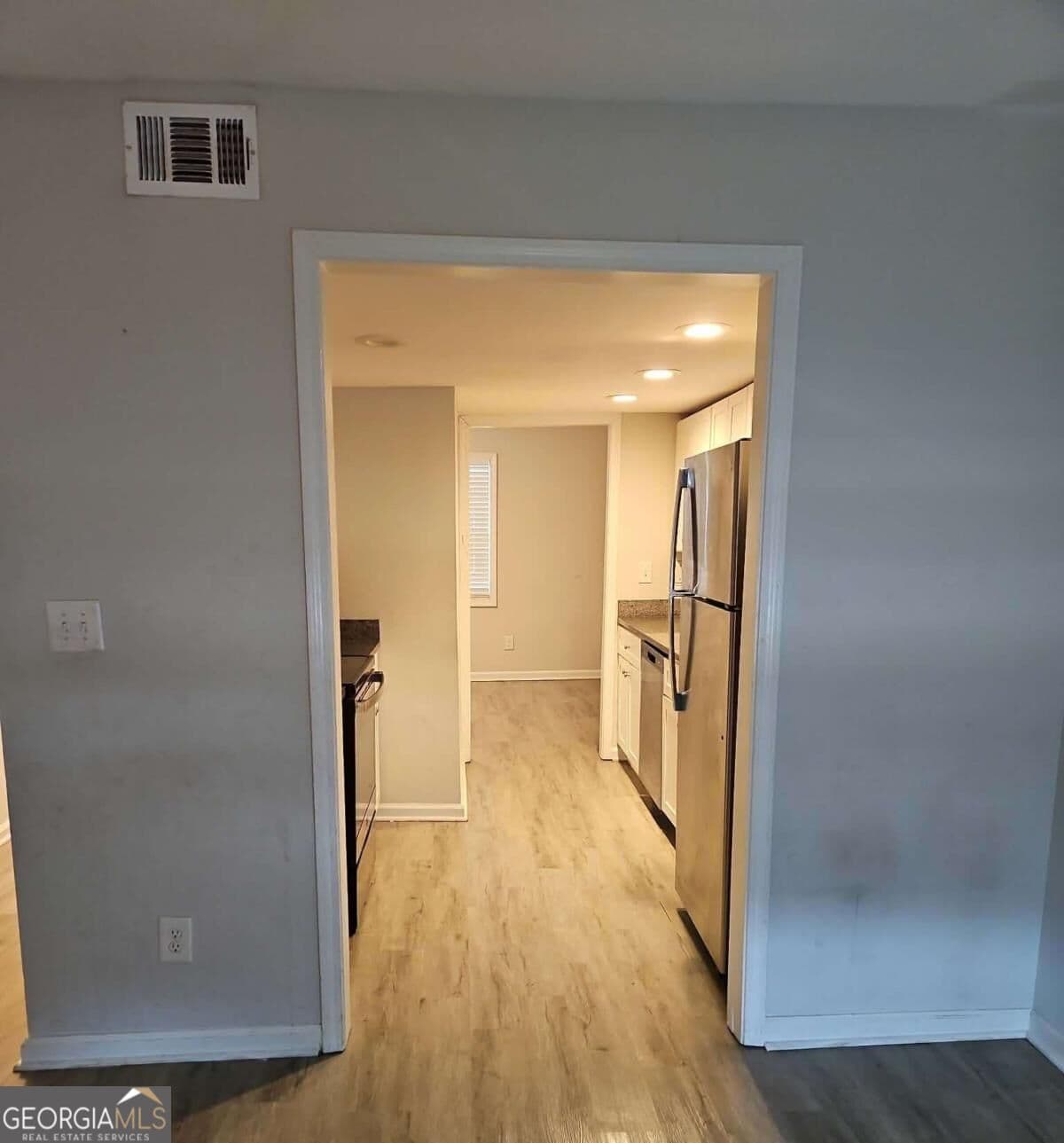 2 bedroom, 1.5 bathroom townhouse for sale at 2604 Campbellton Road 2C, Atlanta, GA 30311 — photo 7