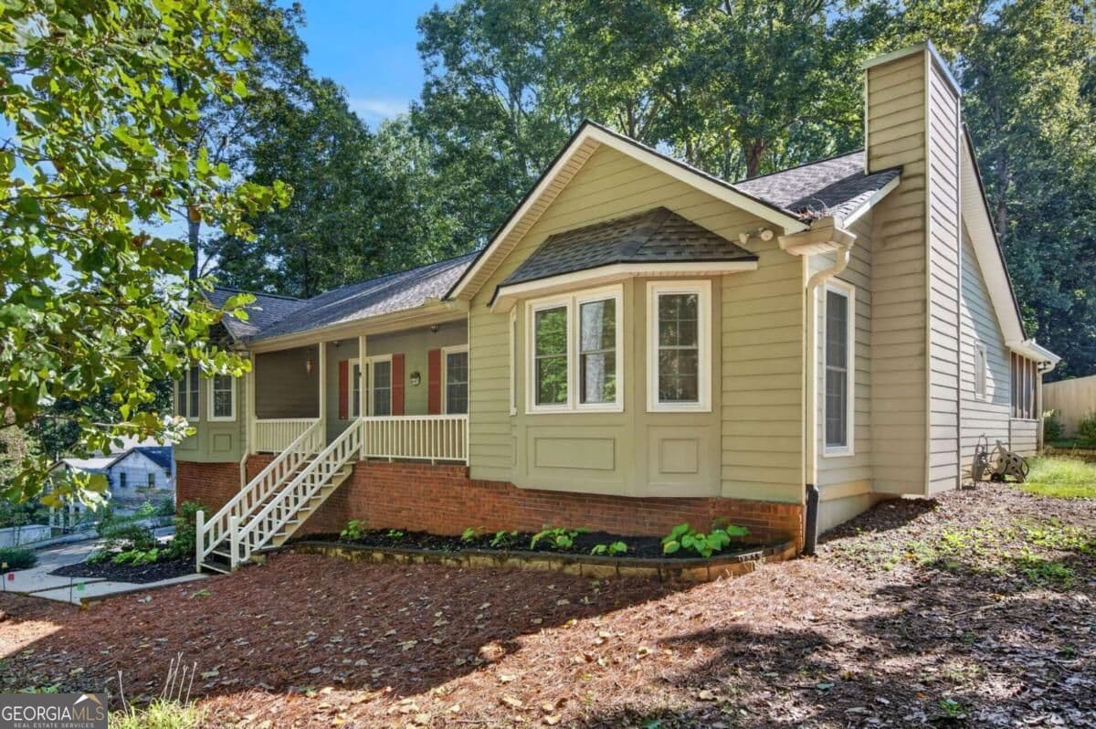 3 bedroom, 2 bathroom, 1,588 sq ft single family residence for sale at 230 White Oak Street, Dallas, GA 30157 — photo 1 of 41