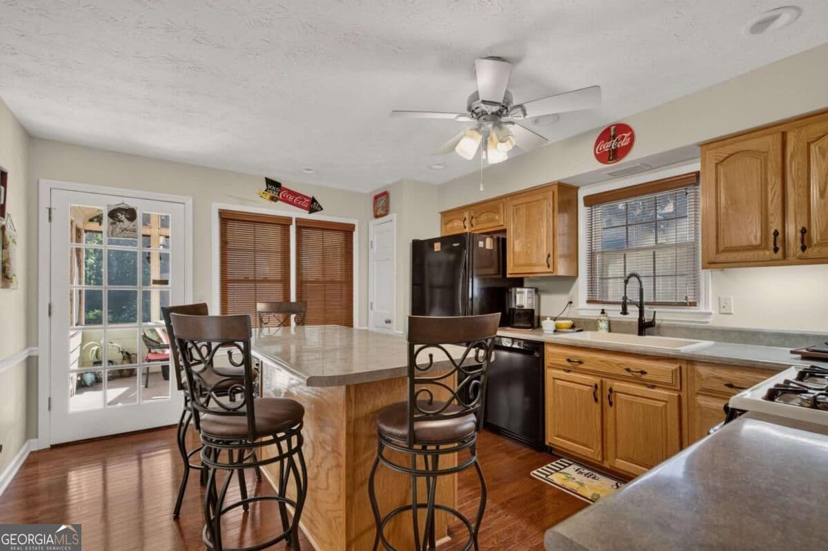 3 bedroom, 2 bathroom, 1,588 sq ft single family residence for sale at 230 White Oak Street, Dallas, GA 30157 — photo 8