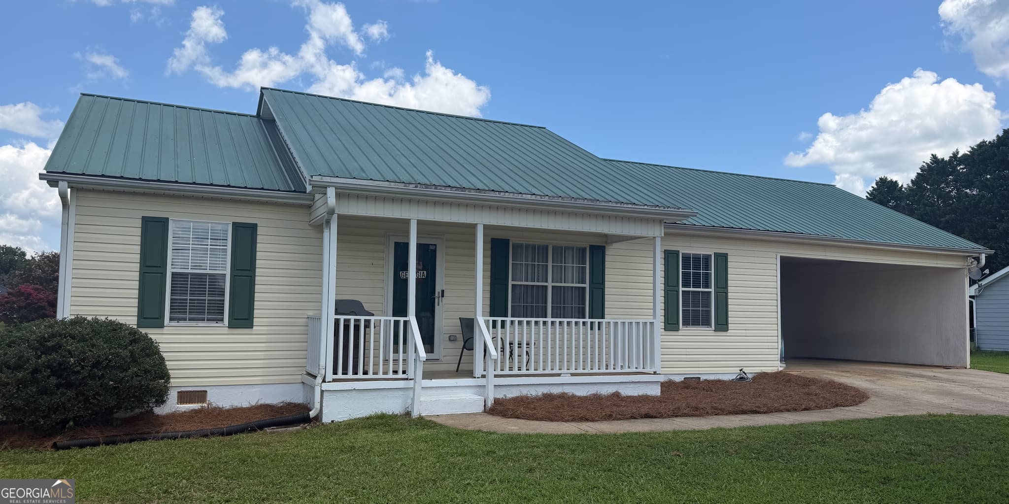 3 bedroom, 2 bathroom, 1,344 sq ft single family residence for sale at 2124 Broad Street, Statham, GA 30666 — photo 2
