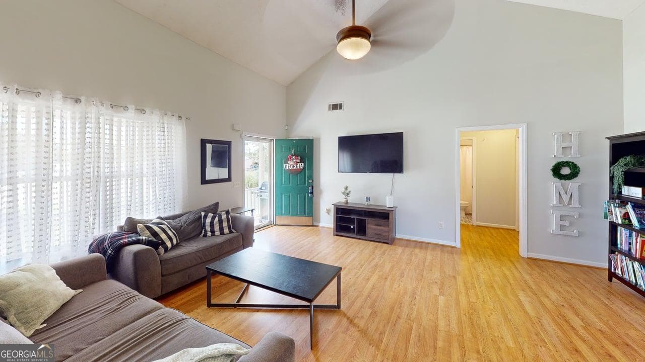 3 bedroom, 2 bathroom, 1,344 sq ft single family residence for sale at 2124 Broad Street, Statham, GA 30666 — photo 5