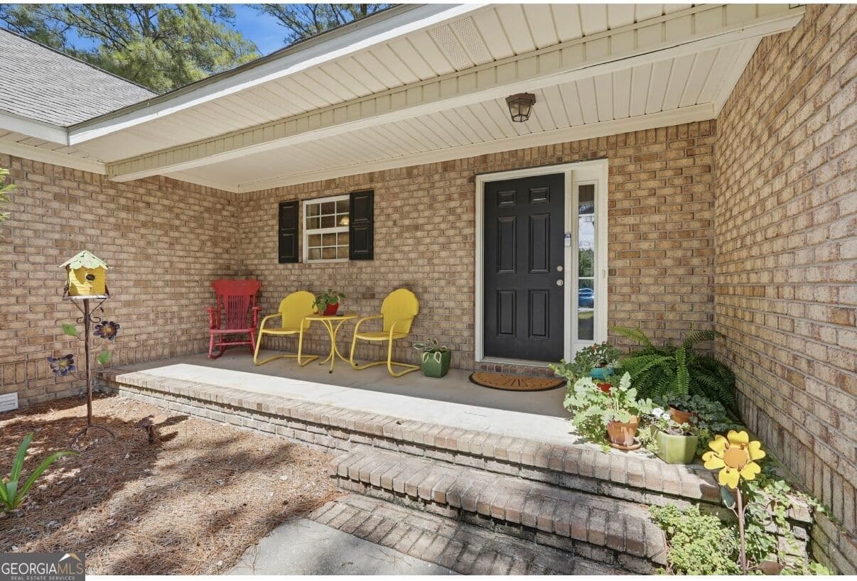 3 bedroom, 2 bathroom, 1,534 sq ft single family residence for sale at 815 Maple Drive, Statesboro, GA 30461 — photo 3