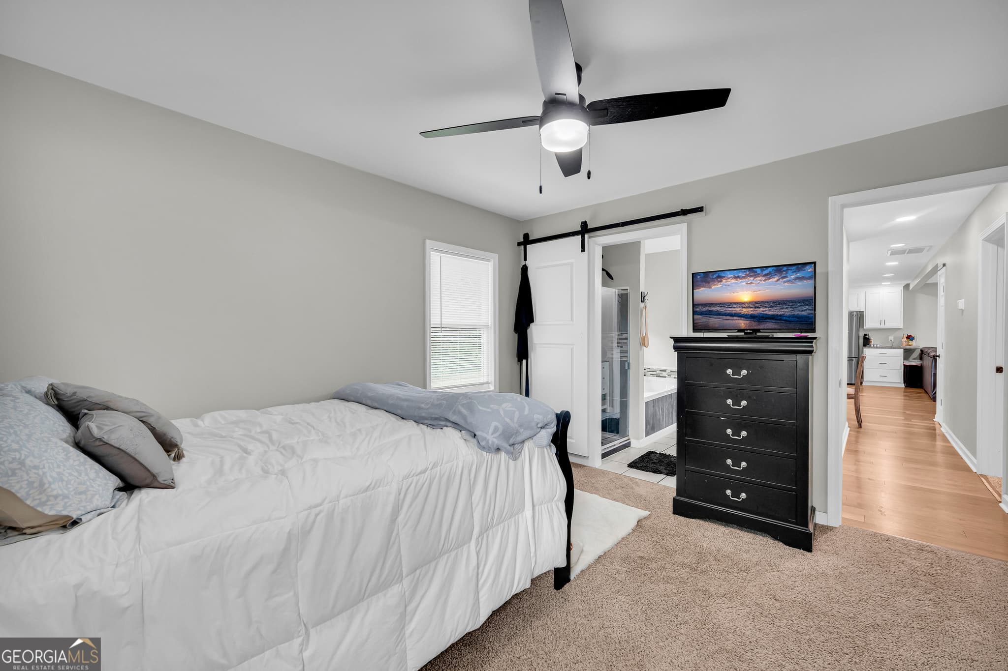 3 bedroom, 2.5 bathroom, 1,251 sq ft single family residence for sale at 372 Scenic Drive, Toccoa, GA 30577 — photo 9