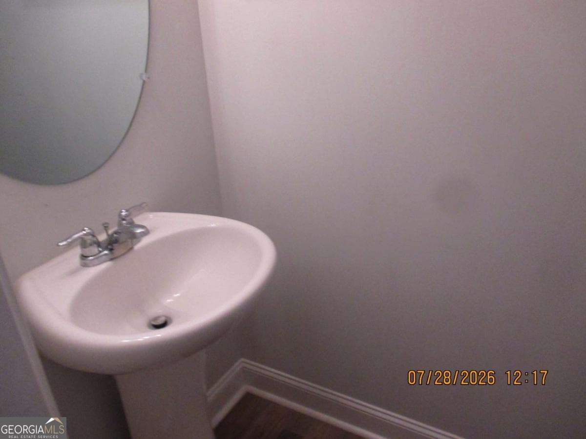 4 bedroom, 2.5 bathroom single family residence for sale at 166 Cherokee Oaks Crossing, Hinesville, GA 31313 — photo 6