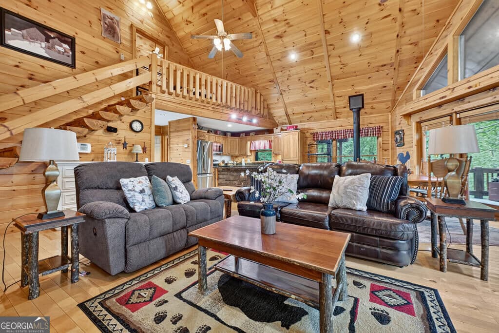 3 bedroom, 3 bathroom, 2,660 sq ft cabin,single family residence for sale at 466 Hoot Owl Hill, Morganton, GA 30560 — photo 7