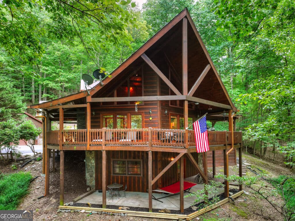 3 bedroom, 3 bathroom, 2,660 sq ft cabin,single family residence for sale at 466 Hoot Owl Hill, Morganton, GA 30560
